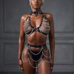 New Dreams Metal Zincir Fantazi Harness Takım Ayarlanabilir Gövde Zinciri, Suni Deri Detaylı Erotik Aksesuar