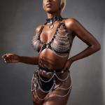 New Dreams Metal Zincir Fantazi Harness Takım Ayarlanabilir Gövde Zinciri, Suni Deri Detaylı Erotik Aksesuar