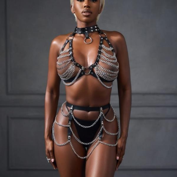 New Dreams Metal Zincir Fantazi Harness Takım Ayarlanabilir Gövde Zinciri, Suni Deri Detaylı Erotik Aksesuar